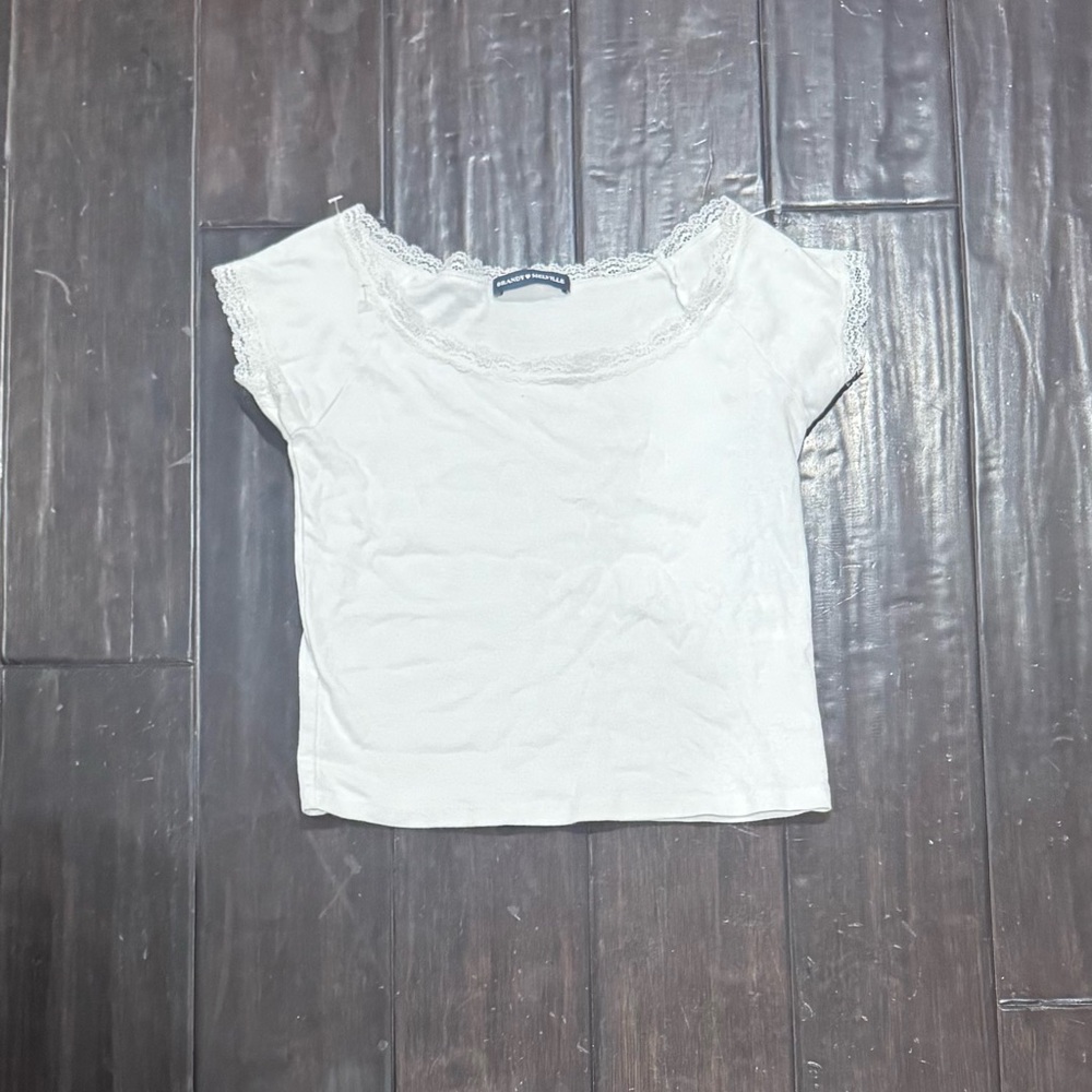 White Lace-Trim Top - Brandy Melville